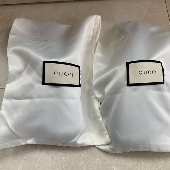 Gucci Velvet Bee Clogs - Picture 7 of 7